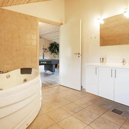 Three-bedroom In Broager 4 Ålbæk